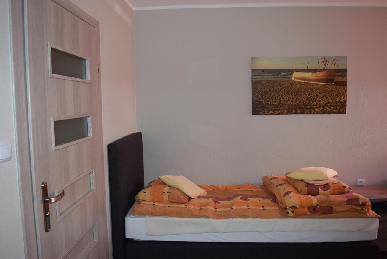 Kalmar Bed & Breakfast ดาร์โลฟโก ภายนอก รูปภาพ