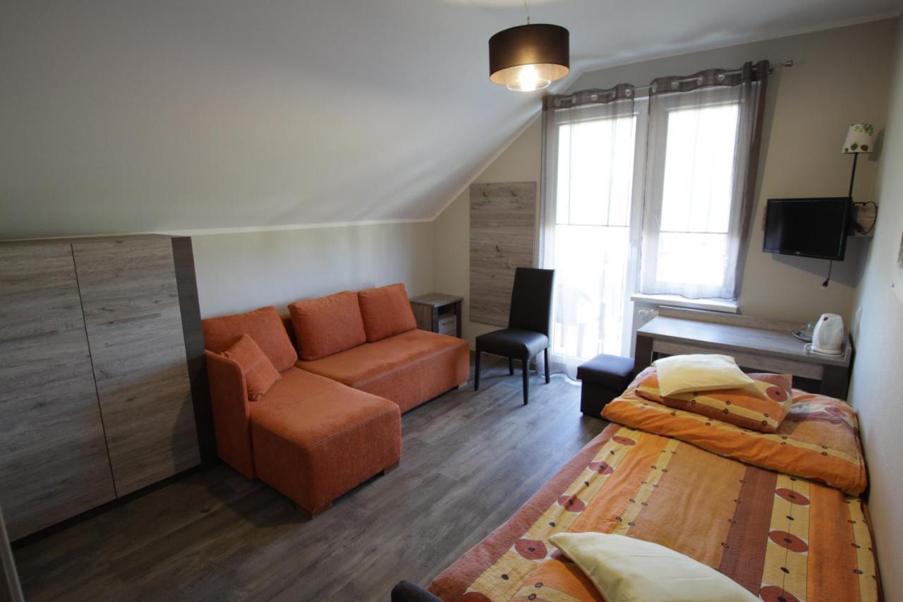 Kalmar Bed & Breakfast ดาร์โลฟโก ภายนอก รูปภาพ