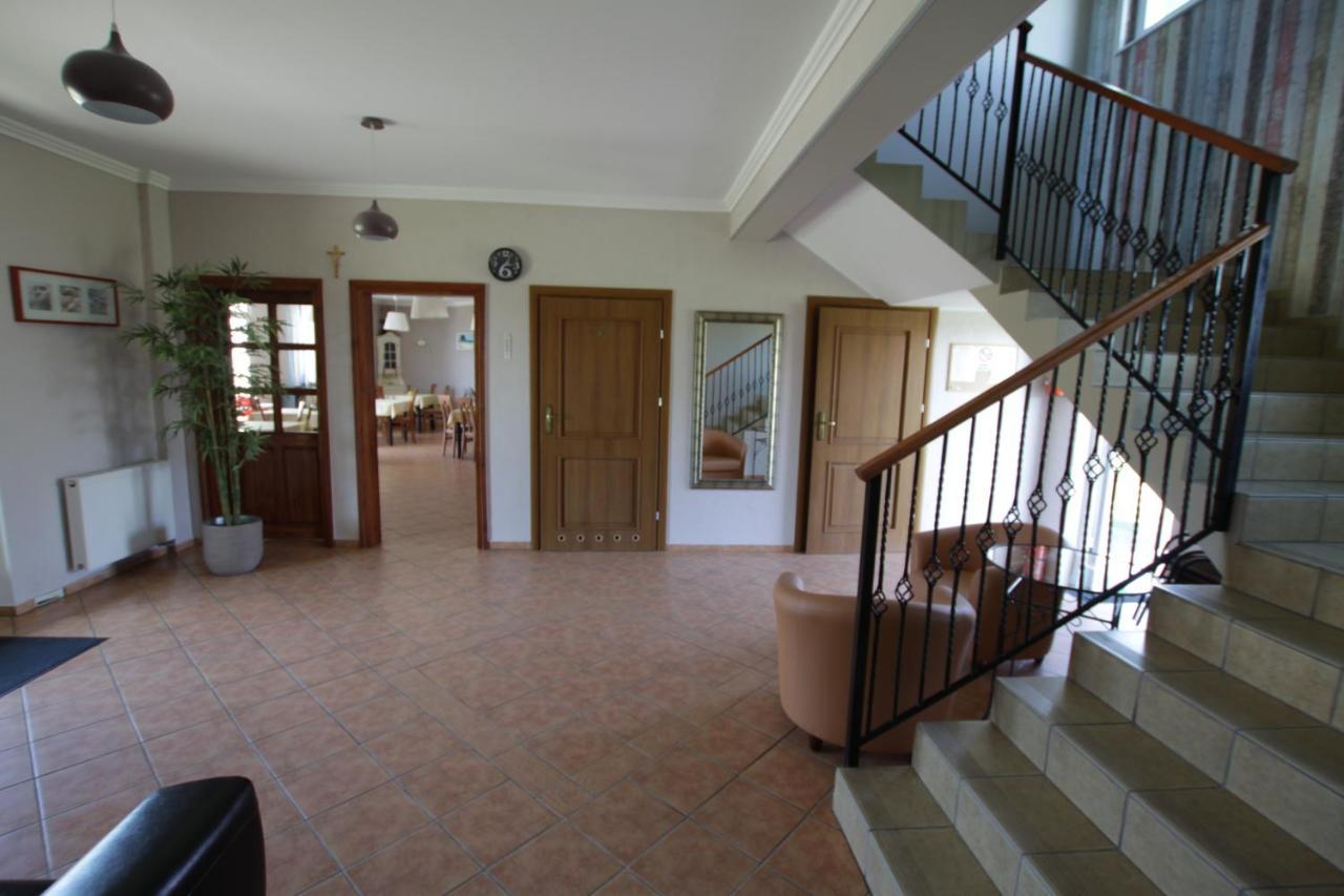 Kalmar Bed & Breakfast ดาร์โลฟโก ภายนอก รูปภาพ