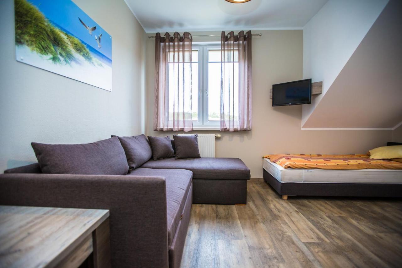 Kalmar Bed & Breakfast ดาร์โลฟโก ภายนอก รูปภาพ