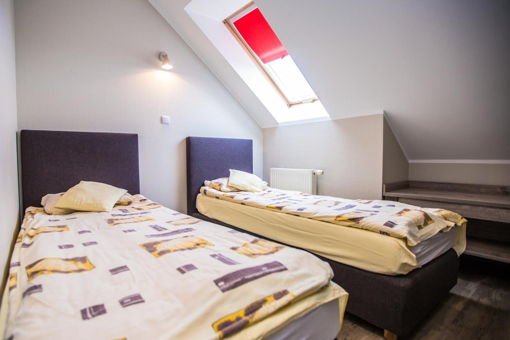 Kalmar Bed & Breakfast ดาร์โลฟโก ภายนอก รูปภาพ