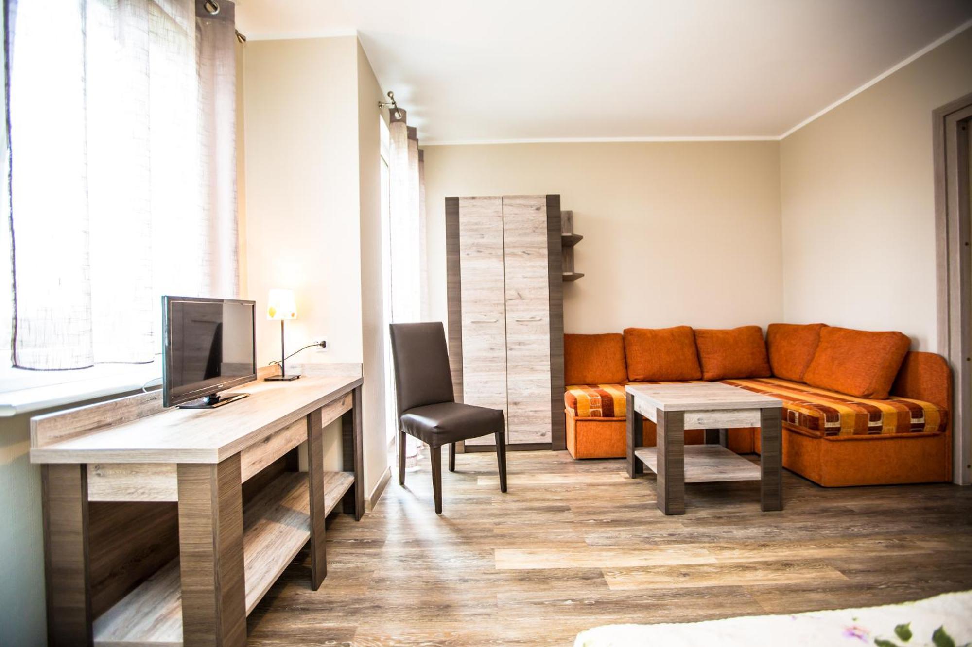 Kalmar Bed & Breakfast ดาร์โลฟโก ภายนอก รูปภาพ