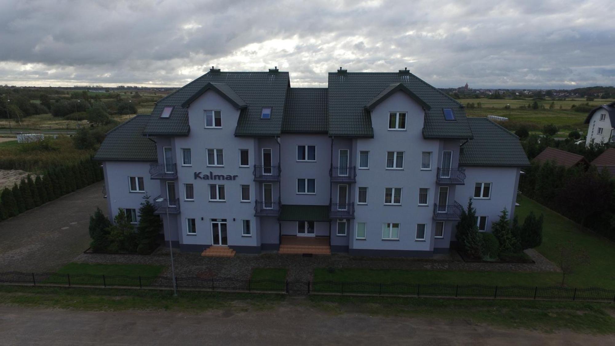 Kalmar Bed & Breakfast ดาร์โลฟโก ภายนอก รูปภาพ