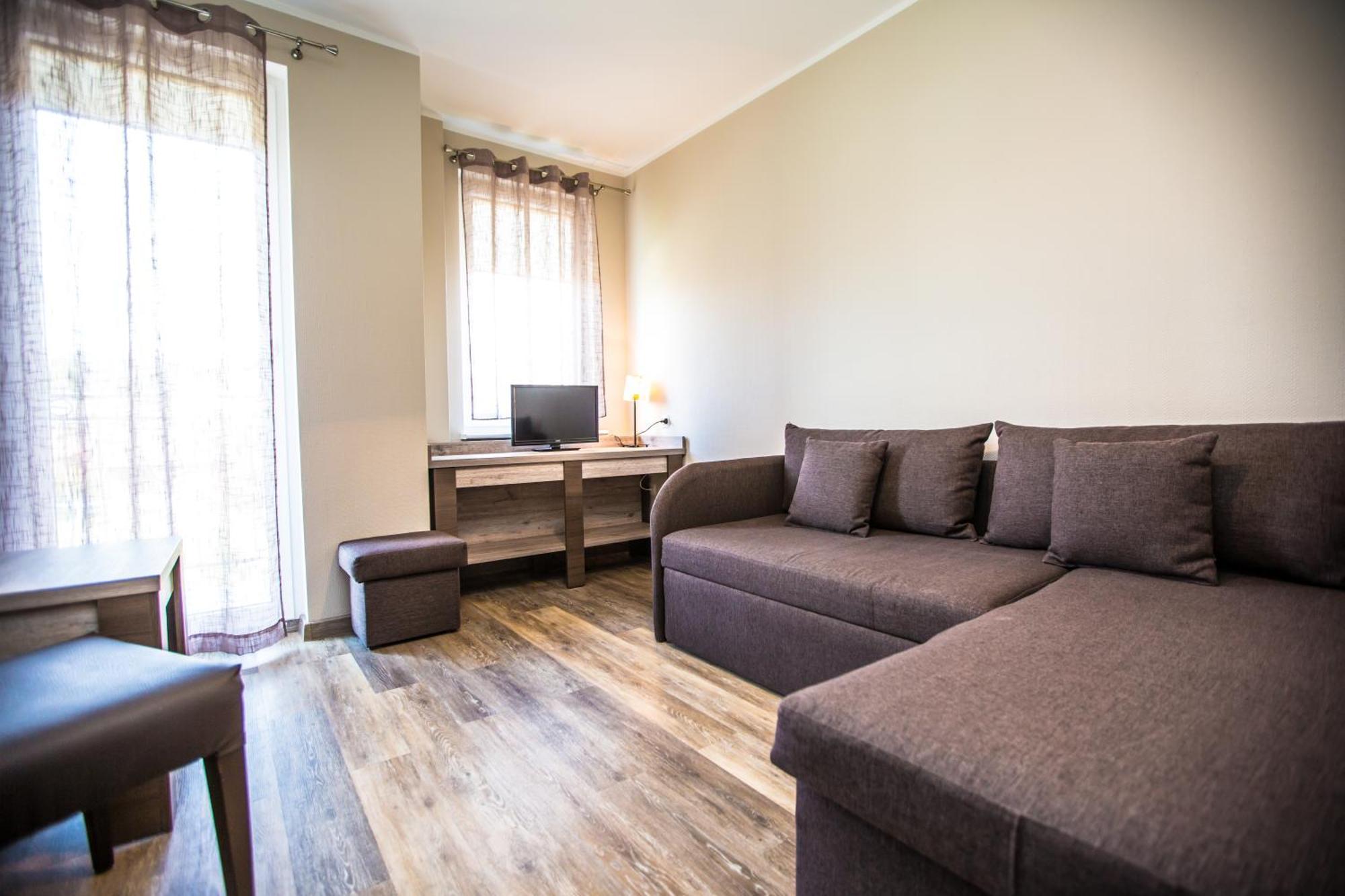 Kalmar Bed & Breakfast ดาร์โลฟโก ภายนอก รูปภาพ